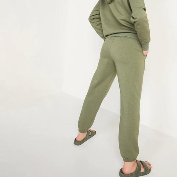 Old Navy Extra High-Waisted Cropped French-Terry Classic Jogger Sweatpants New - Picture 2 of 5